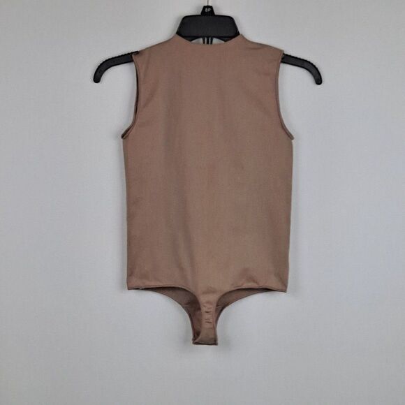 Skims ladies bodysuit NWOT - Picture 1 of 8